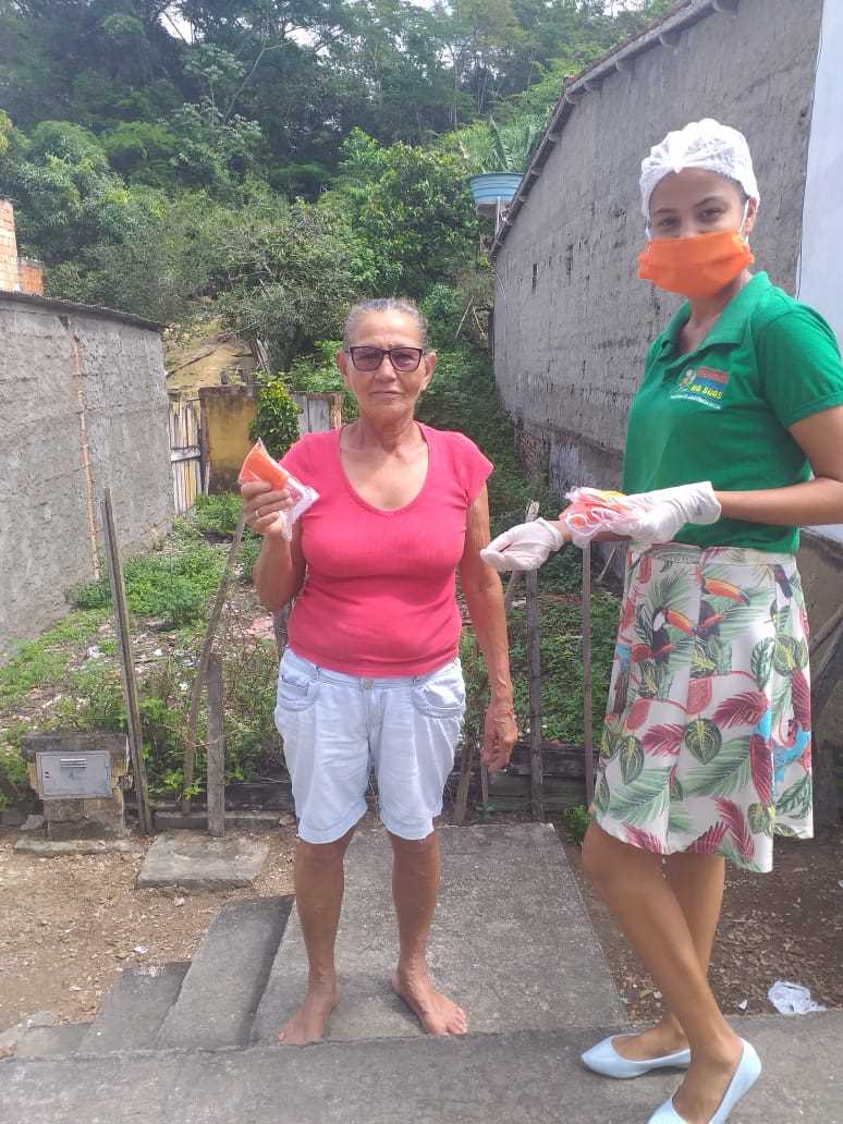 Camacã: Secretaria de Assistência Social confecciona máscaras e faz doações11